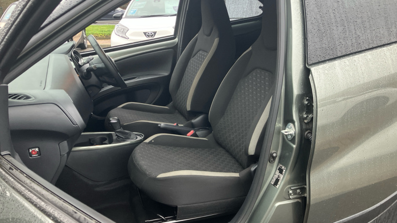 Toyota Aygo X 1.0 VVT-i Edge 5dr Auto Petrol Hatchback